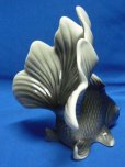 画像2: ゴージャス 金魚(きんぎょ/キンギョ)陶器製・黒/中 (2)